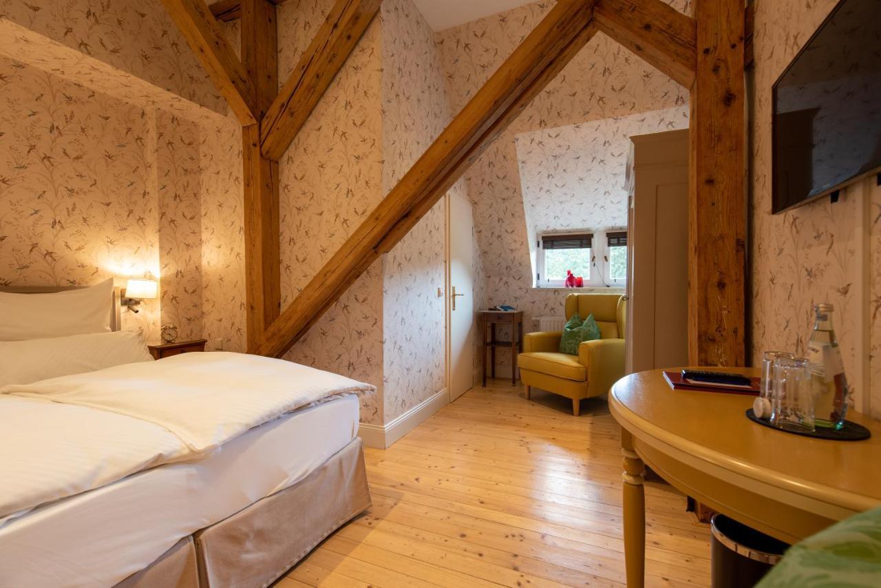 Gaestehaus Schloss Saareck Mettlach Esterno foto