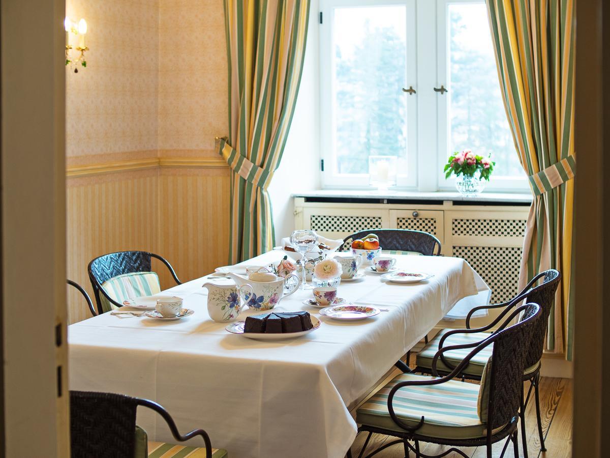 Gaestehaus Schloss Saareck Mettlach Esterno foto